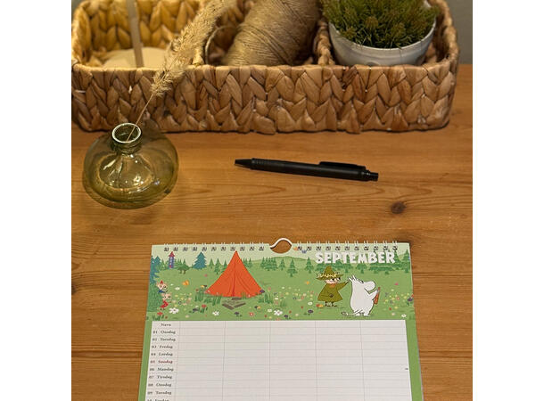 Mummi Aktivitetskalender 2027 Kalender 2027 