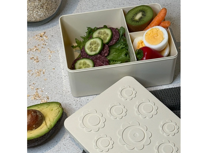 Blafre matboks i plast treroms - Blomst Beige/beige 